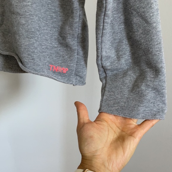 Aritzia TNA Cropped Sweater - Picture 3 of 6